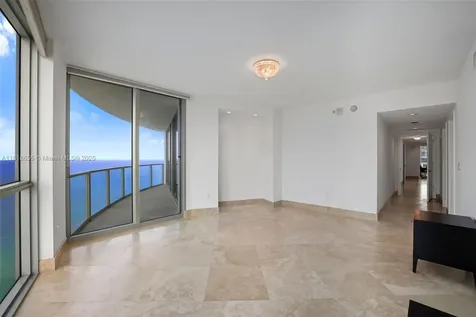 3101 S Ocean Drive Hollywood FL 33019