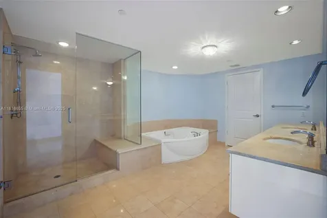 3101 S Ocean Drive Hollywood FL 33019