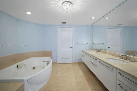 3101 S Ocean Drive Hollywood FL 33019