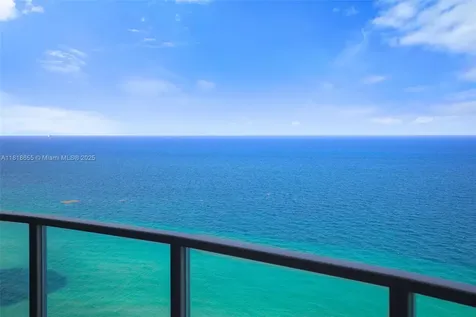 3101 S Ocean Drive Hollywood FL 33019