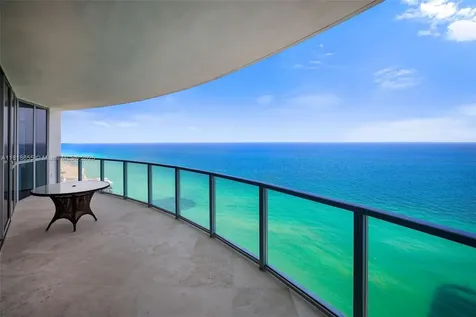 3101 S Ocean Drive Hollywood FL 33019