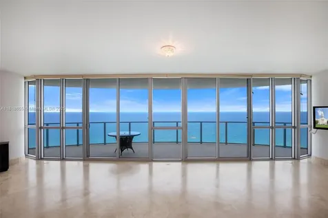 3101 S Ocean Drive Hollywood FL 33019