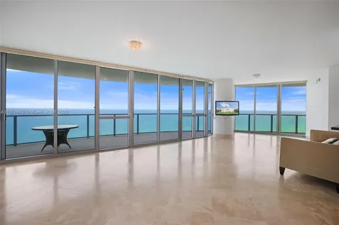 3101 S Ocean Drive Hollywood FL 33019
