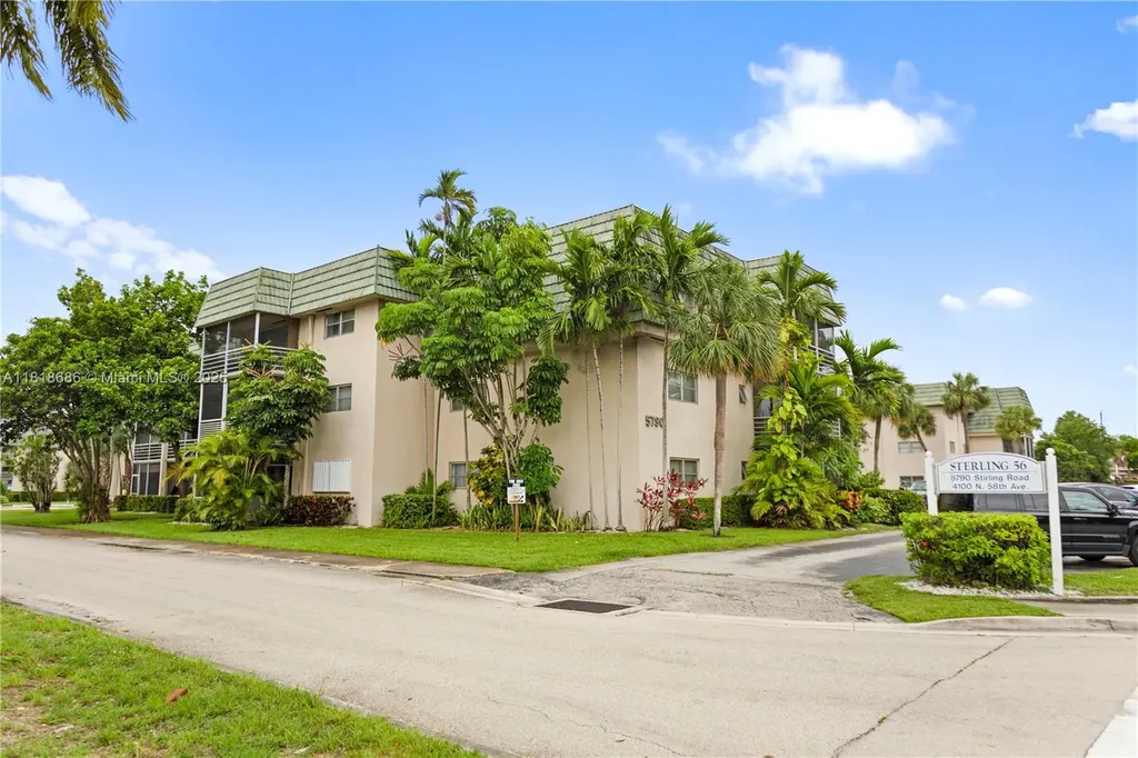 5790 Stirling Hollywood FL 33021