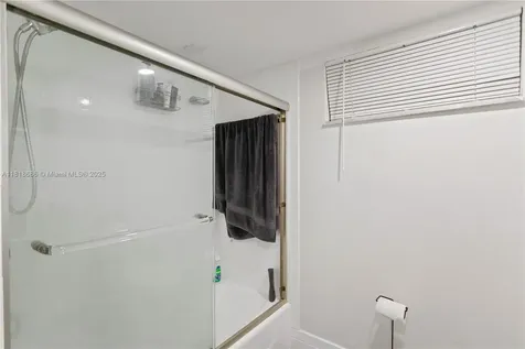5790 Stirling Hollywood FL 33021