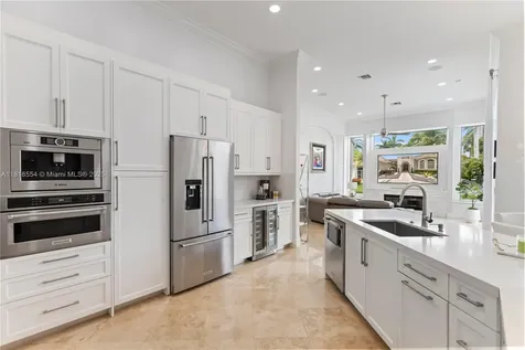 10985 Canary Island Court Plantation FL 33324
