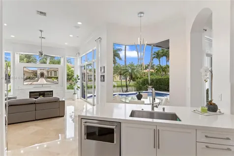 10985 Canary Island Court Plantation FL 33324