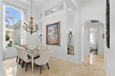 10985 Canary Island Court Plantation FL 33324