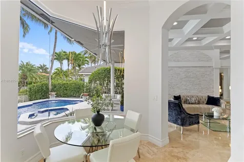 10985 Canary Island Court Plantation FL 33324