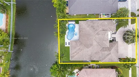 10985 Canary Island Court Plantation FL 33324