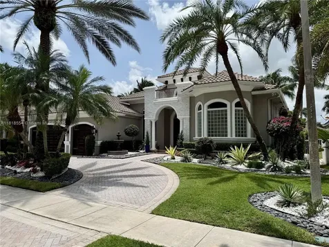 10985 Canary Island Court Plantation FL 33324