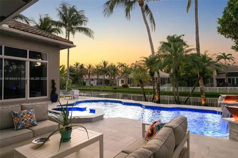 10985 Canary Island Court Plantation FL 33324