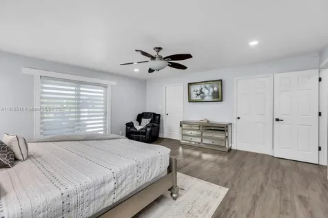 11400 NW 27th Street Plantation FL 33323