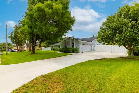 11400 NW 27th Street Plantation FL 33323