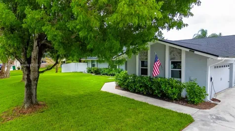 11400 NW 27th Street Plantation FL 33323