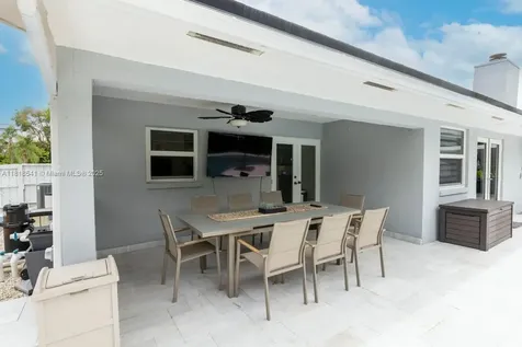 11400 NW 27th Street Plantation FL 33323
