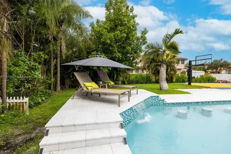11400 NW 27th Street Plantation FL 33323
