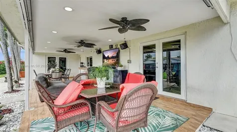 8540 NW 182nd Street Hialeah FL 33015