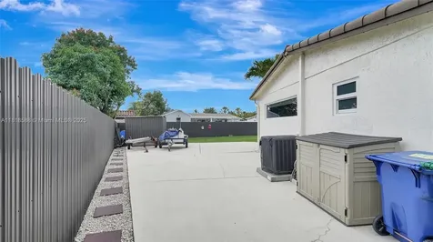 8540 NW 182nd Street Hialeah FL 33015