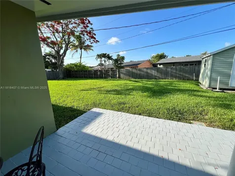 19731 Belview Drive Cutler Bay FL 33157