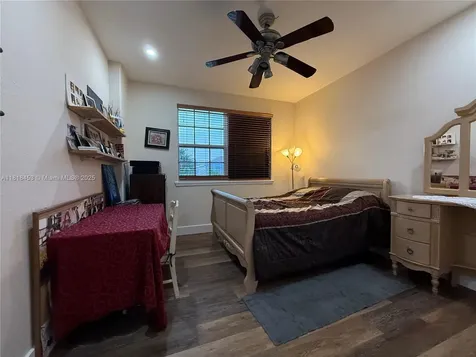 16472 SW 58th Terrace Miami FL 33193