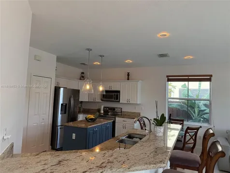 16472 SW 58th Terrace Miami FL 33193