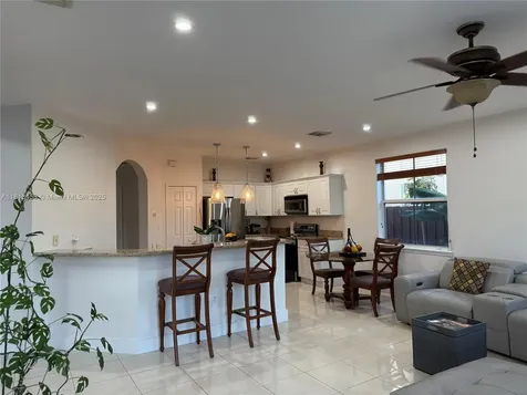16472 SW 58th Terrace Miami FL 33193