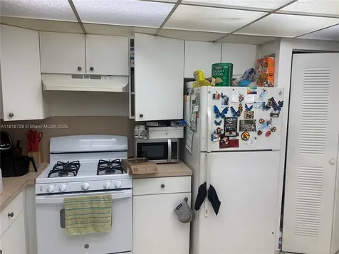 17911 NW 68th Avenue Hialeah FL 33015