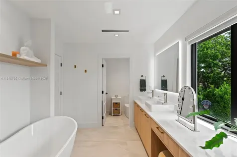 7570 SW 60th Street Miami FL 33143