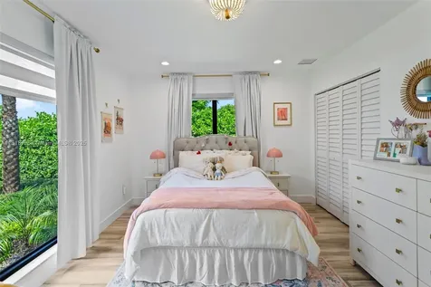 7570 SW 60th Street Miami FL 33143