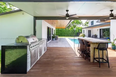 7570 SW 60th Street Miami FL 33143