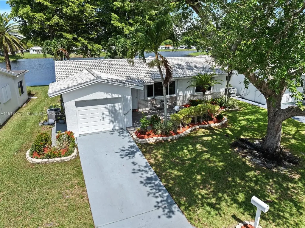 1081 NW 89th Avenue Plantation FL 33322