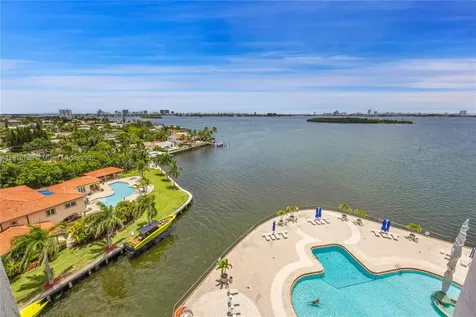 1800 NE 114th Street Miami FL 33181