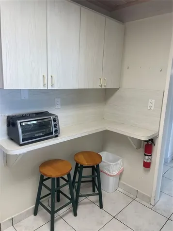 5601 Collins Miami Beach FL 33140