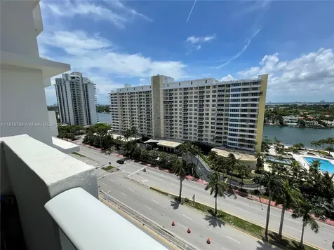 5601 Collins Miami Beach FL 33140