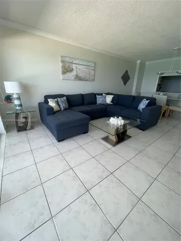 5601 Collins Miami Beach FL 33140