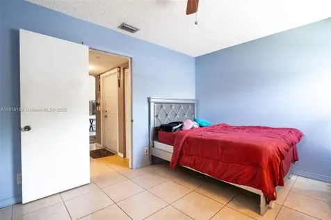 7382 NW 34th Street Lauderhill FL 33319