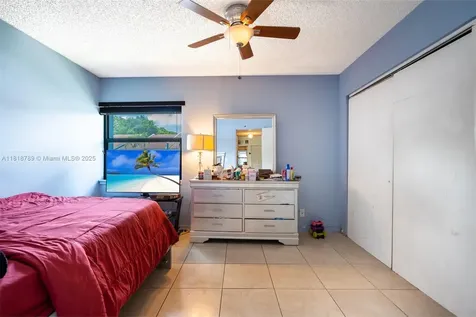 7382 NW 34th Street Lauderhill FL 33319