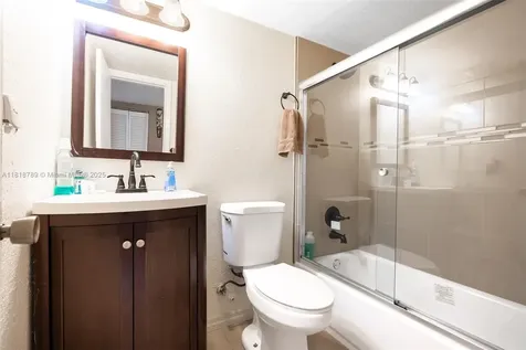 7382 NW 34th Street Lauderhill FL 33319