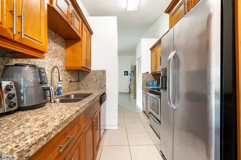 7382 NW 34th Street Lauderhill FL 33319
