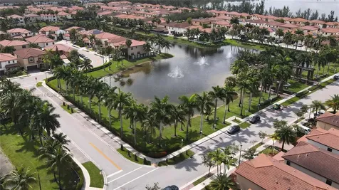 8885 NW 100th Place Doral FL 33178