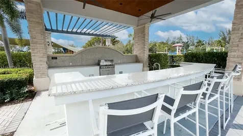 8885 NW 100th Place Doral FL 33178