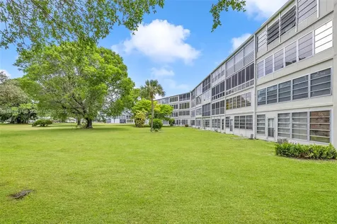 2026 Berkshire B Deerfield Beach FL 33442