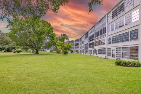 2026 Berkshire B Deerfield Beach FL 33442