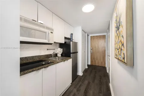 1200 Brickell Bay Drive Miami FL 33131