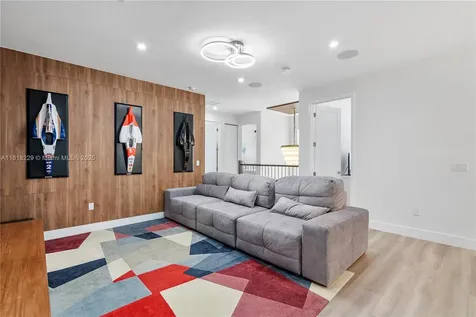 12471 Solana Bay Circle Palm Beach Gardens FL 33412