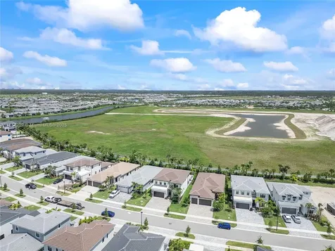 12471 Solana Bay Circle Palm Beach Gardens FL 33412