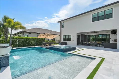 12471 Solana Bay Circle Palm Beach Gardens FL 33412