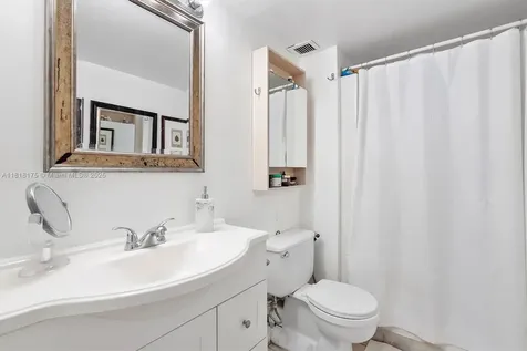 13499 Biscayne Boulevard North Miami FL 33181