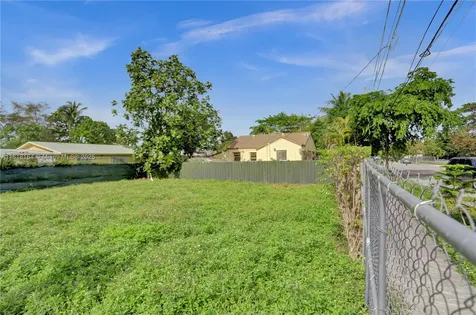 4100 NW 1st Avenue Miami FL 33127